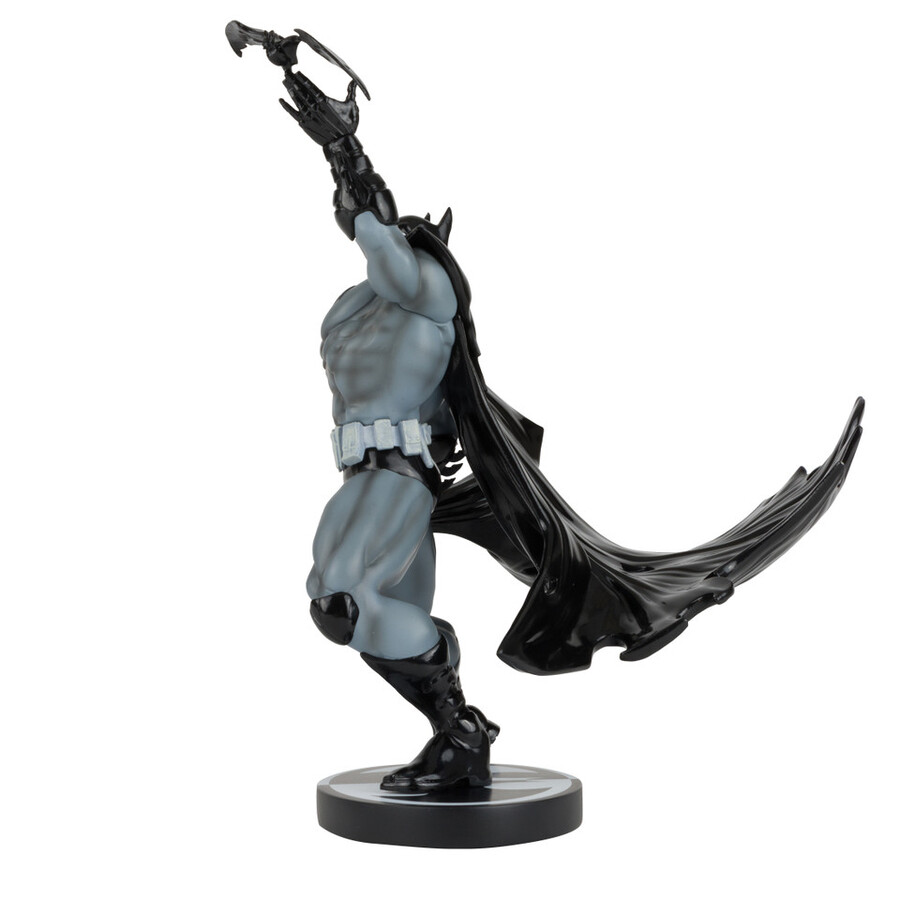batman noir et blanc - batman par freddie williams ii statue en résine de 18 cm