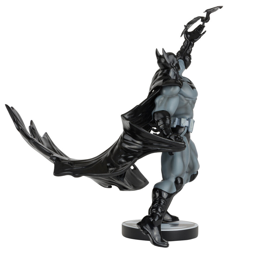 batman noir et blanc - batman par freddie williams ii statue en résine de 18 cm
