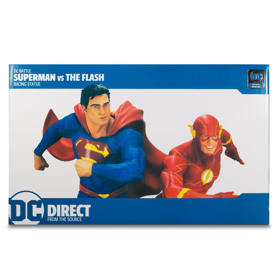 statue en résine de combat superman contre flash dc