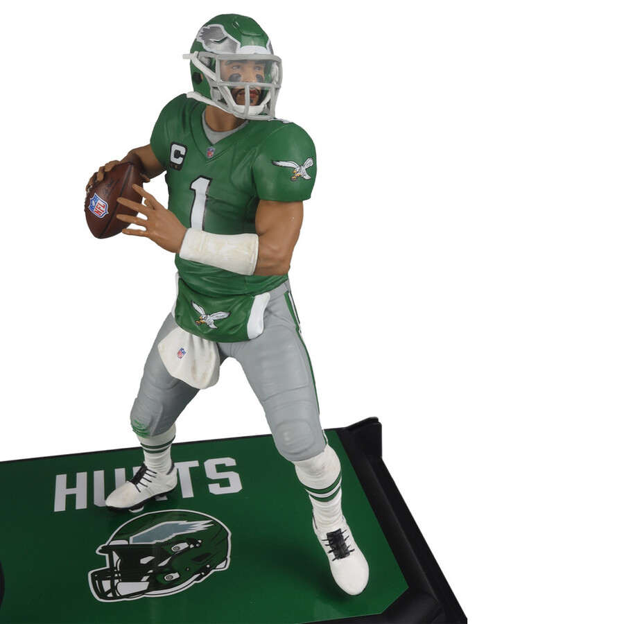 figurine jalen hurts avec maillot vert kelly philadelphia eagles - collection gold label nfl 18 cm - exclusivité mcfarlanes sportspicks et mcfarlane toys store