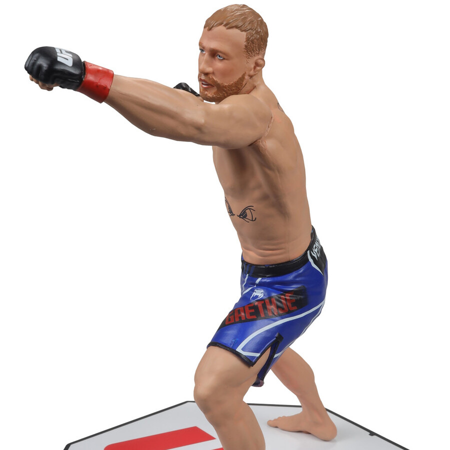 lot de 2 figurines justin gaethje ufc chase 7 standard et platine - sélection sportive mcfarlane